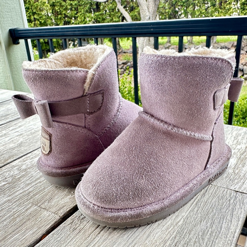 BEARPAW Lilac Bow Boots - Size 7 Toddler
